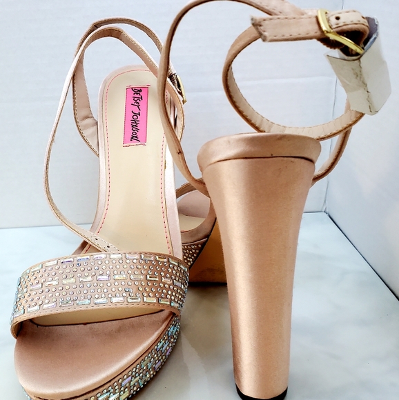 Betsey Johnson Sequence Shoes - Picture 1 of 5